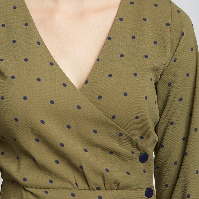wrap-dress-pois-detail