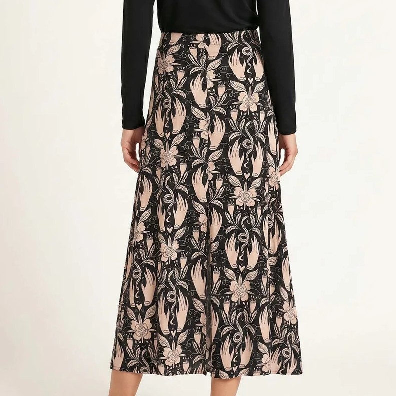 hands-skirt